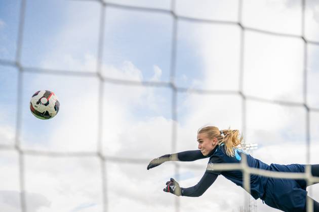250403 Goalkeeper Selma Panengstuen of the Norwegian women s national football team during a training session on April 3, 2025 in Reykjavik Photo Vegard Grott BILDBYRAN kod VG VG0740 bbeng fotboll football soccer fotball norge norway women dam nations league träning practice training trening  Copyright: VEGARDxGRoTT BB250403VG001