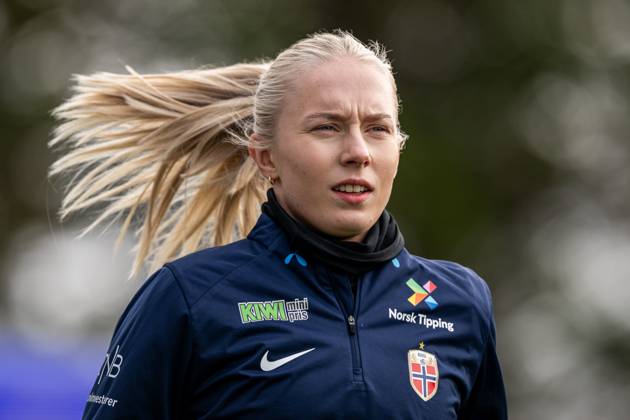 250403 Thea Bjelde of the Norwegian women s national football team during a training session on April 3, 2025 in Reykjavik Photo Vegard Grott BILDBYRAN kod VG VG0740 bbeng fotboll football soccer fotball norge norway women dam nations league träning practice training trening  Copyright: VEGARDxGRoTT BB250403VG004