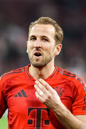 Harry Kane FC Bayern Muenchen, 09 GER, FC Augsburg vs FC Bayern Muenchen, 1 Bundesliga Soccer, 28 Matchday, 04 04 2025, Season 2024 2025 DFB DFL REGULATIONS PROHIBIT ANY USE OF PHOTOGRAPHS AS IMAGE SEQUENCES AND OR QUASI VIDEO GER, FC Augsburg vs FC Bayern Muenchen, 1 Bundesliga Soccer, 28 Matchday, 04 04 2025, Season 2024 2025 Augsburg Copyright: xEibner-Pressefoto RogerxBuerkex EP_RBE