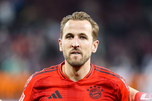 Harry Kane FC Bayern Muenchen, 09 GER, FC Augsburg vs FC Bayern Muenchen, 1 Bundesliga Soccer, 28 Matchday, 04 04 2025, Season 2024 2025 DFB DFL REGULATIONS PROHIBIT ANY USE OF PHOTOGRAPHS AS IMAGE SEQUENCES AND OR QUASI VIDEO GER, FC Augsburg vs FC Bayern Muenchen, 1 Bundesliga Soccer, 28 Matchday, 04 04 2025, Season 2024 2025 Augsburg Copyright: xEibner-Pressefoto RogerxBuerkex EP_RBE