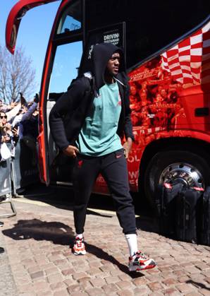 Fulham v Liverpool, English Premier League, Craven Cottage, Football, London, UK - 06 Apr 2025 Ibrahima Konatà of Liverpool arrives at Craven Cottage ahead of the Premier League game against Fulham London Craven Cottage London GBR, UK NEWSPAPERS OUT Copyright: xMarkxGreenwoodx