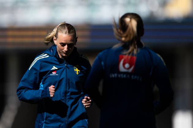 250407 Stina Blackstenius of the Swedish women s national football team during a training session on April 7, 2025 in Gothenburg Photo Mathias Bergeld BILDBYRAN code MB MB1126 fotboll football soccer fotball nations league uefa womens nations league träning practice training sverige sweden dam bbeng  Copyright: MATHIASxBERGELD BB250407MB029