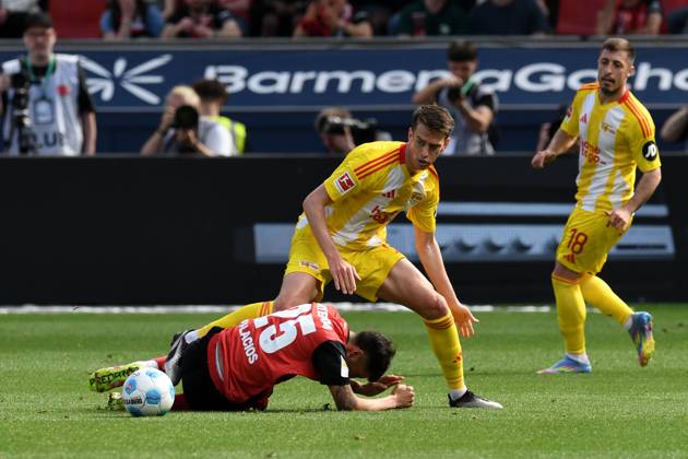 Janik Haberer 1 FC Union Berlin in duel with Ezequiel Palacios Bayer 04 Leverkusen GER, Bayer 04 Leverkusen vs 1 FC Union Berlin, Soccer, Bundesliga, Matchday 29, Season 2024 2025, 12 04 2025 DFL REGULATES PROHIBIT ANY USE OF PHOTOGRAPHS AS IMAGE SEQUENCES AND OR QUASI VIDEO GER, Bayer 04 Leverkusen vs 1 FC Union Berlin, Football, Bundesliga, Matchday 29, Season 2024 2025, 12 04 2025 Leverkusen Copyright: xEibner-Pressefoto ThomasxThienelx EP_TTL