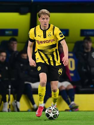 DORTMUND - Daniel Svensson of Borussia Dortmund during the quarterfinal Champions League match between Borussia Dortmund and FC Barcelona, Barca at Signal Iduna Park stadium on April 15, 2025 in Dortmund, Germany. ANP Hollandse Hoogte Borussia Dortmund v FC Barcelona 2024 25 xVIxANPxSportx xGerritxvanxKeulenxIVx 524787094 originalFilename: 524787094