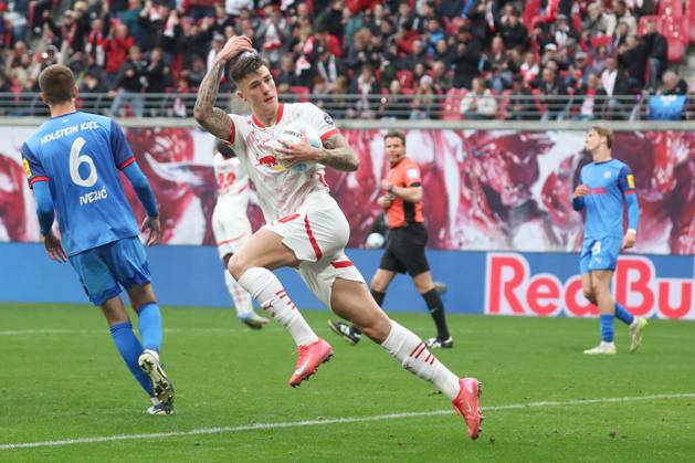 19 04 2025, xgox, Fussball 1 Bundesliga, RB Leipzig Holstein Kiel emspor, v l Benjamin Sesko Leipzig, 30 Jubel, Torjubel, jubelt ueber das Tor, celebrate the goal, celebration DFL DFB REGULATIONS PROHIBIT ANY USE OF PHOTOGRAPHS as IMAGE SEQUENCES and or QUASI VIDEO Leipzig