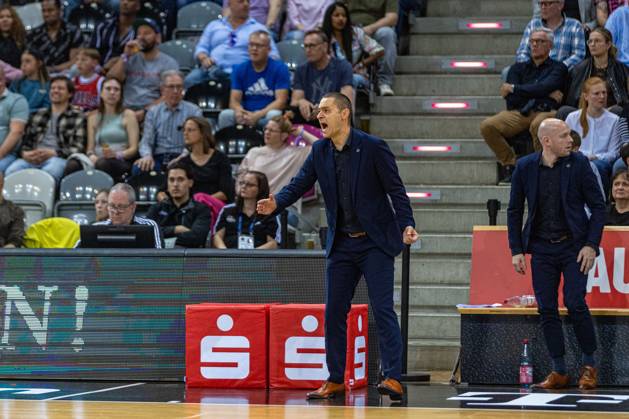 Marko Stankovic Telekom Baskets Bonn, Head Coach is dissatisfied Telekom Baskets Bonn vs MLP Academics Heidelberg, Basketball, easy Credit BBL, Matchday 29, 2024 2025, 20 04 2025 Telekom Baskets Bonn vs MLP Academics Heidelberg, Basketball, easy Credit BBL, Matchday 29, 2024 2025, 20 04 2025 Bonn Copyright: xEibner-Pressefoto GerhardxWingenderx EP_GWR