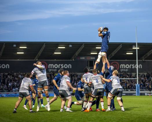 25th April 2025; Salford Community Stadium, Salford, Lancashire, England; Gallagher Premiership Rugby, Sale Sharks versus Saracens; Hyron Andrews of Sale Sharks wins a lineout  ActionPlus12778853 TimxWilliams Content restricted for UK based newspaper
