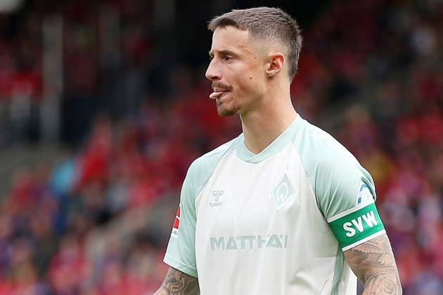 17 05 2025, xrekx, Soccer 1 Bundesliga, 1 FC Heidenheim Werder Bremen v l Marco Friedl SV Werder Bremen DFL DFB REGULATIONS PROHIBIT ANY USE OF PHOTOGRAPHS as IMAGE SEQUENCES and or QUASI VIDEO Heidenheim