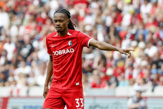 Jordy Makengo SC Freiburg, 33 , Germany, Football, 1 Bundesliga, Matchday 34, 2024 2025, SC Freiburg vs Eintracht Frankfurt, 17 05 2025, Europa Park Stadion, Freiburg im Breisgau, Germany DFL REGULATIONS PROHIBIT ANY USE OF PHOTOGRAPHS AS IMAGE SEQUENCES AND OR QUASI VIDEO Freiburg im Breisgau Europa Park Stadion Baden Württemberg Germany Copyright: xGrantxHubbsx