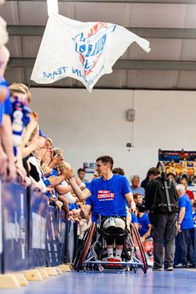 17 05 2025, GER, Wheelchair Basketball, Men Women, Season 24 25, 1 Bundesliga, PlayOff Final, RSB Thuringia Bulls RSV Lahn Dill In the picture Aliaksandr Halouski RSB Thuringia Bulls The Thuringia Bulls team beat the visiting team from RSV Lahn Dill again in the second PlayOff match to win the season 24 25 German Championship German Champion 99189 Elxleben Fit In Freizeitanlage Sporthal Thueringen Germany