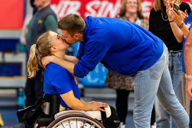 17 05 2025, GER, Wheelchair basketball, Men Women, Season 24 25, 1 Bundesliga, PlayOff Final, RSB Thuringia Bulls RSV Lahn Dill In the picture Marie Kier RSB Thuringia Bulls together with her partner The Thuringia Bulls team beat the visiting team from RSV Lahn Dill again in the second PlayOff match to win the season 24 25 German Championship German Champion 99189 Elxleben Fit In Freizeitanlage Sporthal Thueringen Germany