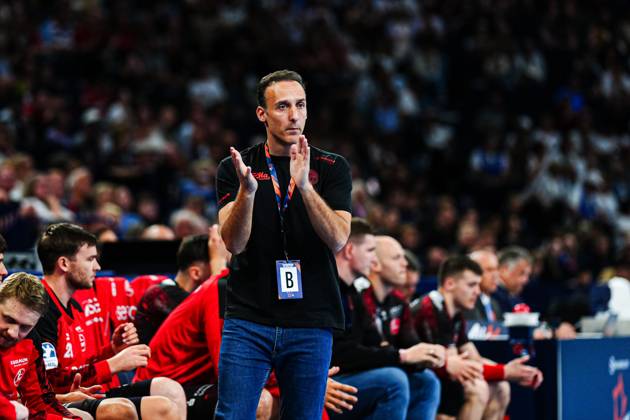 Roberto Garcia Parrondo MT Melsungen, Coach GER, MT Melsungen vs SG Flensburg Handewitt, Handball, EHF European League, Semi-final 1, Season 2024 2025, 24 05 2025 GER, MT Melsungen vs SG Flensburg Handewitt, Handball, EHF European League, Semi-final 1, Season 2024 2025, 24 05 2025 Hamburg Copyright: xEibnerxPressefoto MarcelxvonxFehrnx EP_MFN