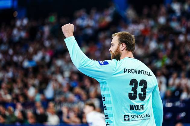 Cheers after Andreas Wolffs save THW Kiel, 33 GER, THW Kiel vs MT Melsungen, Handball, EHF European League, Match for 3rd place, 2024 2025 season, 25 05 2025 GER, THW Kiel vs MT Melsungen, Handball, EHF European League, Match for 3rd place, 2024 2025 season, 25 05 2025 Hamburg Copyright: xEibnerxPressefoto MarcelxvonxFehrnx EP_MFN