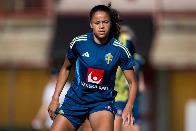 250526 Felicia Schröder of the Swedish women™s national football team during a training session on May 26, 2025 in Fidenza Photo Ludvig Thunman BILDBYRAN code LT LT0701 fotboll football soccer fotball träning practice training sverige sweden dam bbeng Copyright: LUDVIGxTHUNMAN BB250526LT015