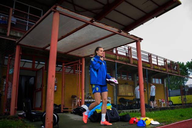 250527 Nathalie Björn of the Swedish women™s national football team ahead of a training session on May 27, 2025 in Fidenza Photo Ludvig Thunman BILDBYRAN kod LT LT0702 fotboll football soccer fotball sverige sweden dam bbeng Copyright: LUDVIGxTHUNMAN BB250527LT020