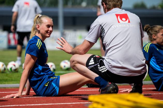 250528 Stina Blackstenius of the Swedish women™s national football team during a training session on May 28, 2025 in Fidenza Photo Ludvig Thunman BILDBYRAN code LT LT0703 fotboll football soccer fotball träning practice training sverige sweden dam bbeng  Copyright: LUDVIGxTHUNMAN BB250528LT004
