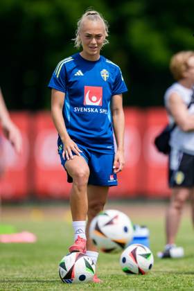 250528 Hanna Bennison of the Swedish women™s national football team during a training session on May 28, 2025 in Fidenza Photo Ludvig Thunman BILDBYRAN code LT LT0703 fotboll football soccer fotball träning practice training sverige sweden dam bbeng  Copyright: LUDVIGxTHUNMAN BB250528LT048