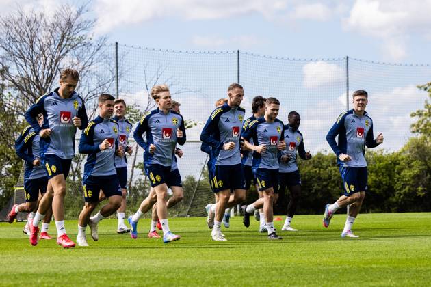 250528 Players of the Swedish men s national football team during a training session on May 28, 2025 in Stockholm Photo Kenta Jönsson BILDBYRAN COP 210 KJ0245 fotboll football soccer fotball landskamp träning practice training sverige sweden sverige a bbeng  Copyright: KENTAxJÖNSSON BB250528KJ025