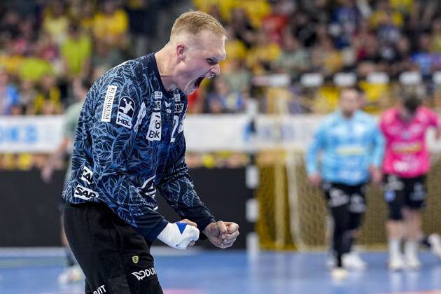 David Späth Goalkeeper, RNL, 29 , single picture, single photo, action, action, cheer, cheers, celebration, joy, rejoice, rejoicing, confident, optimistic, positive, game scene, 29 05 2025, Mannheim Germany , Handball, Bundesliga, Rhein Neckar Löwen TVB Stuttgart xozx