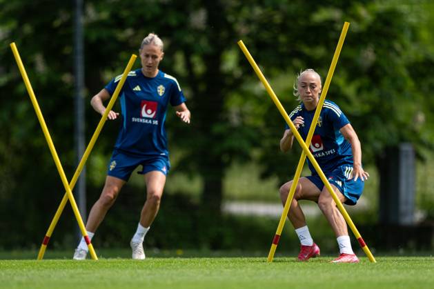 250601 Hanna Bennison of the Swedish women™s national football team during a training session on June 1, 2025 in Stockholm Photo Emma Wallskog BILDBYRAN COP 320 SH0627 fotboll football soccer fotball nations league uefa womens nations league träning practice training sverige sweden dam bbeng  Copyright: EMMAxWALLSKOG BB250601EW030