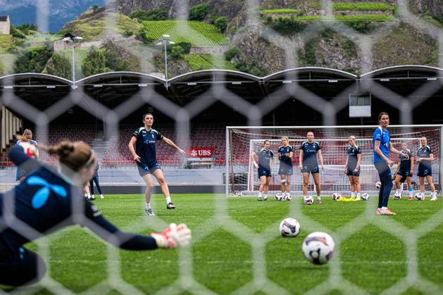 250602 Ingrid Syrstad Engen of the Norwegian women s national football team during a training session on June 2, 2025 in Sion Photo Marius Simensen BILDBYRAN COP 238 bbeng dam football fotball fotboll norge norway practice soccer training trening träning uefa women s nations league Copyright: MARIUSxSIMENSEN BB250602BB527