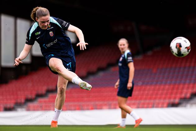 250602 Signe Gaupset of the Norwegian women s national football team during a training session on June 2, 2025 in Sion Photo Marius Simensen BILDBYRAN COP 238 bbeng dam football fotball fotboll norge norway practice soccer training trening träning uefa women s nations league  Copyright: MARIUSxSIMENSEN BB250602BB638