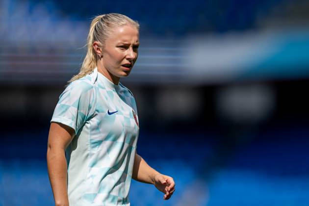 250701 Thea Bjelde of the Norwegian women s national football team during a training session ahead of the UEFA Women s Euro 2025 on July 1, 2025 in Basel Photo Vegard Grott BILDBYRAN kod VG VG0777 bbeng fotboll football soccer fotball fotballs em fotball em europamästerskap em uefa womens euro em 2025 träning practice training trening norge norway dam day 1  Copyright: VEGARDxGRoTT BB250701VG005