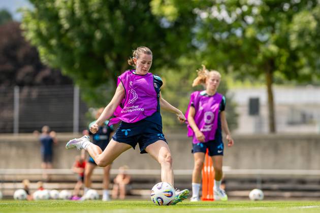 250703 Elisabeth Terland of the Norwegian women s national football team at a training session during the UEFA Women s Euro 2025 on July 3, 2025 in Neuchatel Photo Vegard Grott BILDBYRAN kod VG VG0779 bbeng fotboll football soccer fotball fotballs em fotball em europamästerskap em uefa womens euro em 2025 träning practice training trening norge norway dam day2 Copyright: VEGARDxGRoTT BB250703VG018
