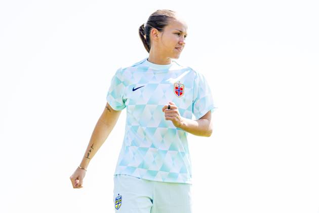 250705 Guro Reiten of the Norwegian women s national football team at a training session during the UEFA Women s Euro 2025 on July 5, 2025 in Neuchatel Photo Vegard Grott BILDBYRAN kod VG VG0780 bbeng fotboll football soccer fotball fotballs em fotball em europamästerskap em uefa womens euro em 2025 träning practice training trening norge norway dam day4 Copyright: VEGARDxGRoTT BB250705VG019