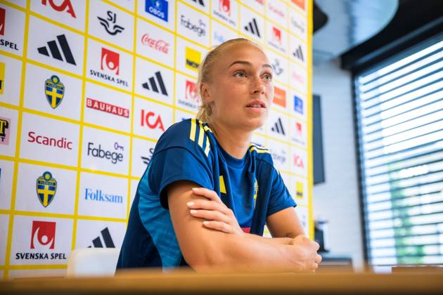 250706 Hanna Bennison of the Swedish women s national football team at a press event during the UEFA Women s Euro 2025 Championship on July 6, 2025 in Cham Photo Mathias Bergeld BILDBYRAN kod MB MB1173 fotboll football soccer fotbolls em europamästerskap em uefa womens euro uefa womens european football championship womens euro 2025 dam kvinner women pressträff event meeting sverige sweden 5 bbeng  Copyright: MATHIASxBERGELD BB250706MB031