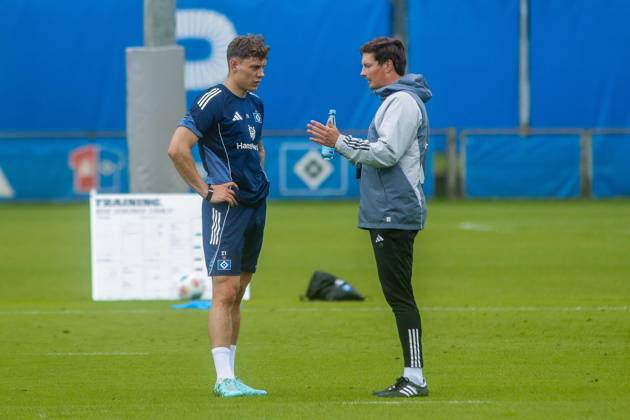 Nicolai Remberg Coach Merlin Polzin HSV Germany , Hamburg , Volksparkstadion , Football , 1 Bundesliga , Training of Hamburger SV