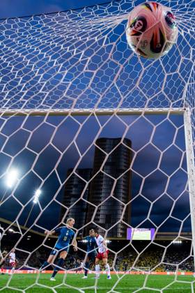 250708 Stina Blackstenius of Sweden celebrates after 0 1 during the UEFA Women s Euro 2025 group stage football match between Poland and Sweden on July 8, 2025 in Luzern Photo Mathias Bergeld BILDBYRAN code MB LT0707 fotboll football soccer fotbolls em europamästerskap em uefa womens euro uefa womens european football championship womens euro 2025 dam kvinner women polen sverige sweden poland 7 bbeng jubel Copyright: MATHIASxBERGELD BB250708MB139