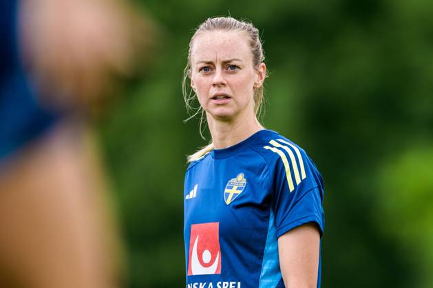 250715 Amanda Ilestedt of the Swedish women s national football team at a training session during the UEFA Women s Euro 2025 Championship on July 15, 2025 in Cham Photo Ludvig Thunman BILDBYRAN code LT LT0718 fotboll football soccer fotbolls em europamästerskap em uefa womens euro uefa womens european football championship womens euro 2025 dam kvinner women träning practice training sverige sweden day 13 bbeng Copyright: LUDVIGxTHUNMAN BB250715LT027
