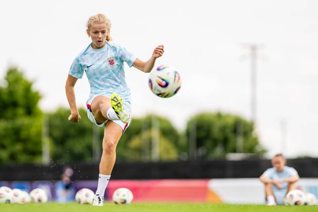 250715 Justine Kielland of the Norwegian women s national football team at a training session during the UEFA Women s Euro 2025 on July 15, 2025 in Neuchatel Photo Vegard Grott BILDBYRAN kod VG VG0787 bbeng fotboll football soccer fotball fotballs em fotball em europamästerskap em uefa womens euro em 2025 träning practice training trening norge norway dam day14  Copyright: VEGARDxGRoTT BB250715VG006