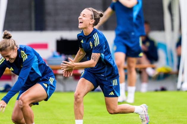 250716 Julia Zigiotti Olme of the Swedish women s national football team at a training session during the UEFA Women s Euro 2025 Championship on July 16, 2025 in Cam Photo Ludvig Thunman BILDBYRAN code LT LT0720 fotboll football soccer fotbolls em europamästerskap em uefa womens euro uefa womens european football championship womens euro 2025 dam kvinner women träning practice training sverige sweden day 15 bbeng Copyright: LUDVIGxTHUNMAN BB250716LT060