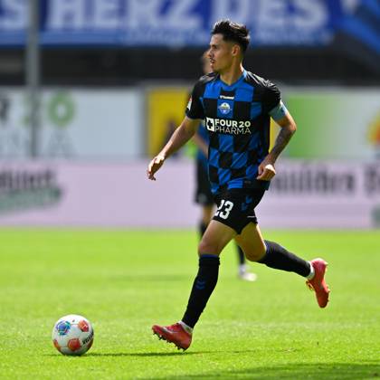 Paderborn, Home Deluxe Arena, 02 08 25, GER, Herren, 2 Bundesliga, Saison 2025 2026, SC Paderborn 07 KSV Holstein Kiel Bild Raphael OBERMAIR Paderborn DFL regulations prohibit any use of photographs as image sequences and or quasi video NRW Germany