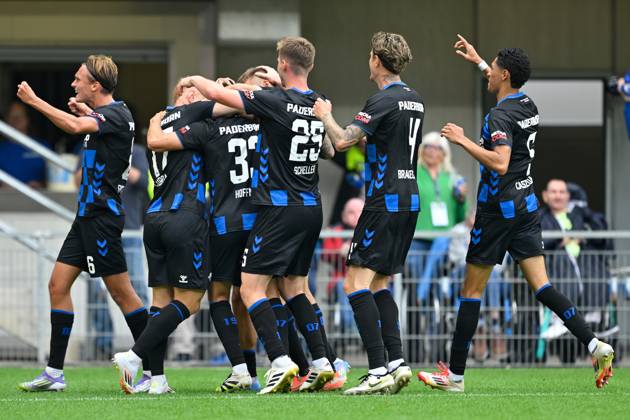 Paderborn, Home Deluxe Arena, 02 08 25, GER, Herren, 2 Bundesliga, Saison 2025 2026, SC Paderborn 07 KSV Holstein Kiel Bild Marcel HOFFMEIER Paderborn jubilates after his goal for 1 0 DFL regulations prohibit any use of photographs as image sequences and or quasi video NRW Germany