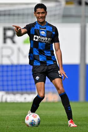 Paderborn, Home Deluxe Arena, 02 08 25, GER, Herren, 2 Bundesliga, Saison 2025 2026, SC Paderborn 07 KSV Holstein Kiel Bild Santiago CASTANEDA Paderborn DFL regulations prohibit any use of photographs as image sequences and or quasi video NRW Germany