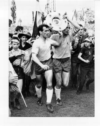 Football Bundesliga Eintracht Brunswick 1 FC Nuernberg 4 1 2 0 Brunswick is German Football champion u B Z Walter Schmidt left and Joachim Baese at the Honorary round 03 06 1967 in Brunswick Stadium Hamburg Road Germany