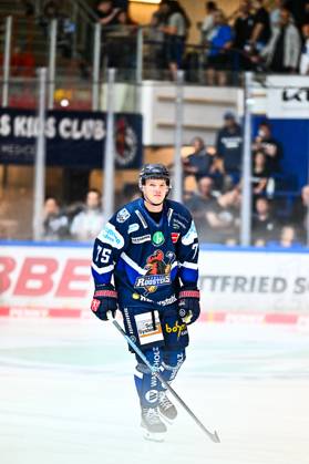 Julian Napravnik Iserlohn Roosters, 75 , GER, first joint ice training of the Iserlohn Roosters, ice hockey, Penny DEL, pre-season preparation, 2025 2026 season, 09 08 2025, GER, first joint ice training of the Iserlohn Roosters, ice hockey, Penny DEL, pre-season preparation, 2025 2026 season, 09 08 2025 Iserlohn Copyright: xJonasxBrockmann Eibner-Pressefotx EP_JBN