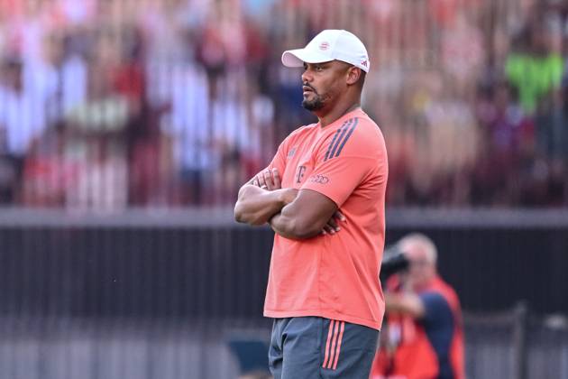 Trainer Vincent Kompany Bayern Muenchen Looks on during the pre season friendly match between Grasshopper Club Zürich and FC Bayern München at Stadion Letzigrund on August 12, 2025 in Zurich, Switzerland Photo by Harry Langer DeFodi Images