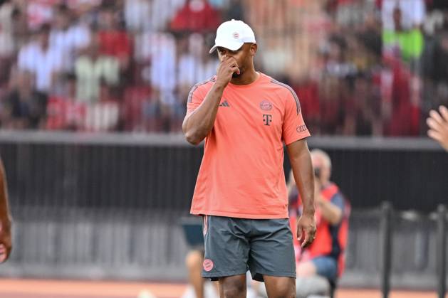 Trainer Vincent Kompany Bayern Muenchen gestures during the pre season friendly match between Grasshopper Club Zürich and FC Bayern München at Stadion Letzigrund on August 12, 2025 in Zurich, Switzerland Photo by Harry Langer DeFodi Images