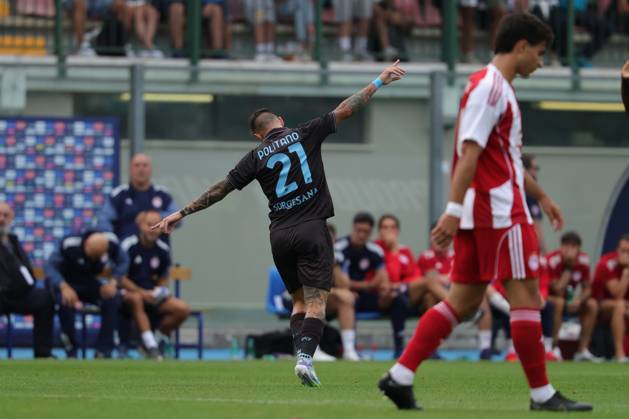 Napoli™s Matteo Politano celebrates after scoring goal 1-0 during the friendly match Napoli and Olympiakos at the Teofilo Patini Stadium in Castel Di Sangro, Central Southern Italy - Thursday, August 14 , 2025. -Soccer . Copyright: xAlessandroxGarofalo LaPressex
