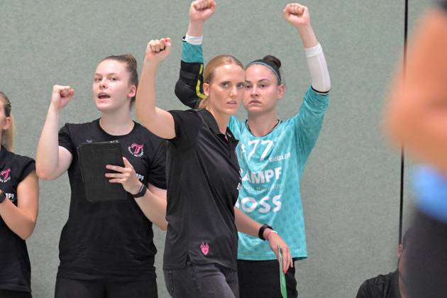 Miriam Hirsch TusSies Metzingen, Coach TusSies Metzingen vs Sport Union Neckarsulm, Handball, Alsco HBF, Test match, Season 2025 2026, 15 08 2025 TusSies Metzingen vs Sport Union Neckarsulm, Handball, Alsco HBF, Test match, Season 2025 2026, 15 08 2025 Metzingen Copyright: xEibner-Pressefoto TobiasxBaurx EP_TBR