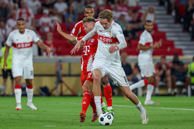 in duel, action, with Joshua Kimmich 6 FC Bayern Muenchen , Nick Woltemade 11 VfB Stuttgart , VfB Stuttgart vs FC Bayern Muenchen, Football, Franz Beckenbauer Supercup, 16 08 2025 Stuttgart Baden Wuerttemberg Germany Copyright: xkolbert-press ChristianxKolbertx