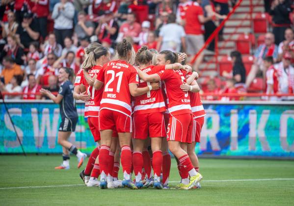 Soccer, Women, Test match, Season 2025 2026, 1 FC Union Berlin Real Madrid, Uniion cheering after goal to 1 3, 17 08 2025, Copyright: xMatthiasxKochx
