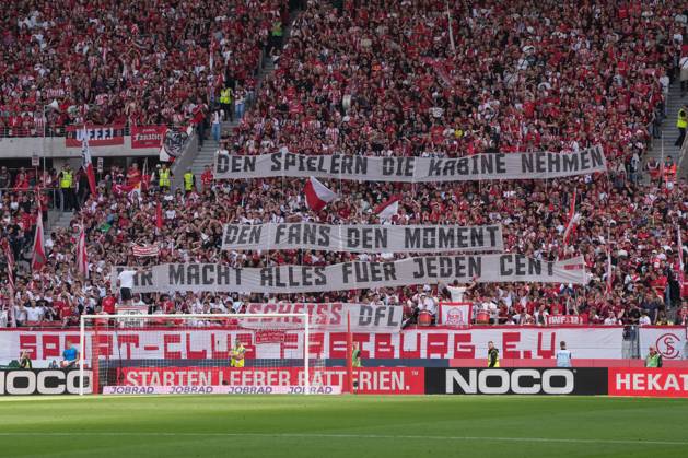 Banner of the fans and Ultras in the stands, Banner , Germany, Football, 1 Bundesliga, 1 Matchday, 2025 2026, SC Freiburg vs FC Augsburg, 23 08 2025, Europa Park Stadion, Freiburg, Germany DFL REGULATIONS PROHIBIT ANY USE OF PHOTOGRAPHS AS IMAGE SEQUENCES AND OR QUASI VIDEO Freiburg Europa Park Stadion Baden Württemberg Germany Copyright: xArnexAmbergx
