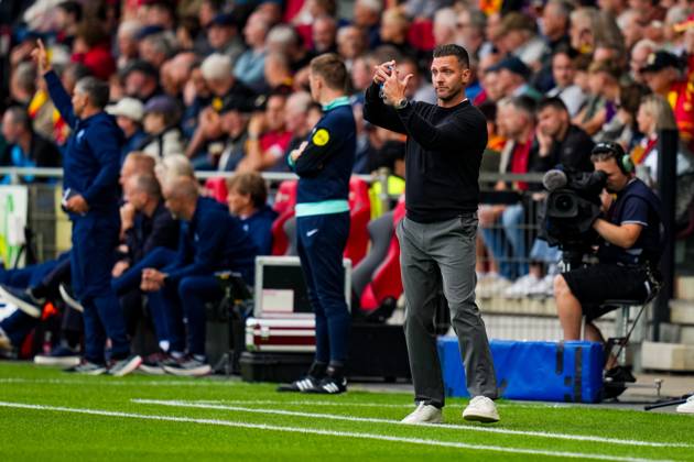 Eredivisie: Go Ahead Eagles v Sparta Rotterdam Deventer - Coach Melvin Boel of Go Ahead Eagles during the third round of the 2025 2026 Eredivisie season. The match is set between Go Ahead Eagles and Sparta Rotterdam at De Adelaarshorst on 23 August 2025 in Deventer, The Netherlands. (VK Sportphoto Danny de Groot) Copyright: xDannyxdexGrootx