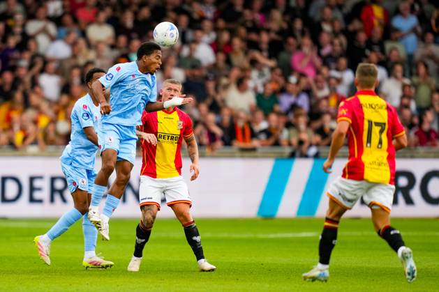 Eredivisie: Go Ahead Eagles v Sparta Rotterdam Deventer - Shurandy Sambo of Sparta Rotterdam clears the ball during the third round of the 2025 2026 Eredivisie season. The match is set between Go Ahead Eagles and Sparta Rotterdam at De Adelaarshorst on 23 August 2025 in Deventer, The Netherlands. (VK Sportphoto Danny de Groot) Copyright: xDannyxdexGrootx