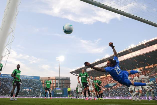 Napoli s Kevin De Bruyne goal 0-2 during the Serie A soccer match between Sassuolo and Napoli at the Mapei Stadium Cittˆ del Tricolore in Reggio Emilia, north Italy - Saturday, August 23, 2025 - - Soccer - Copyright: xMassimoxPaolone LaPressex